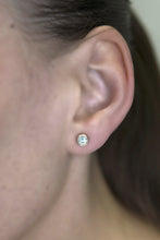 Load image into Gallery viewer, Classic Milgrain Bezel Setting Diamond Stud Earrings