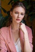 Load image into Gallery viewer, Beautiful diamond loops earrings 