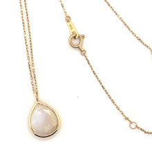 Load image into Gallery viewer, Labradorite Gemstone Pear Shape Gold Neckalce